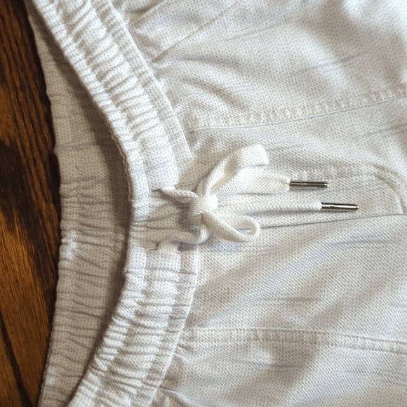 ATHLETA Farallin Printed Joggers White with soft gray print. Athleisure Sz 0 w26 - Picture 7 of 12